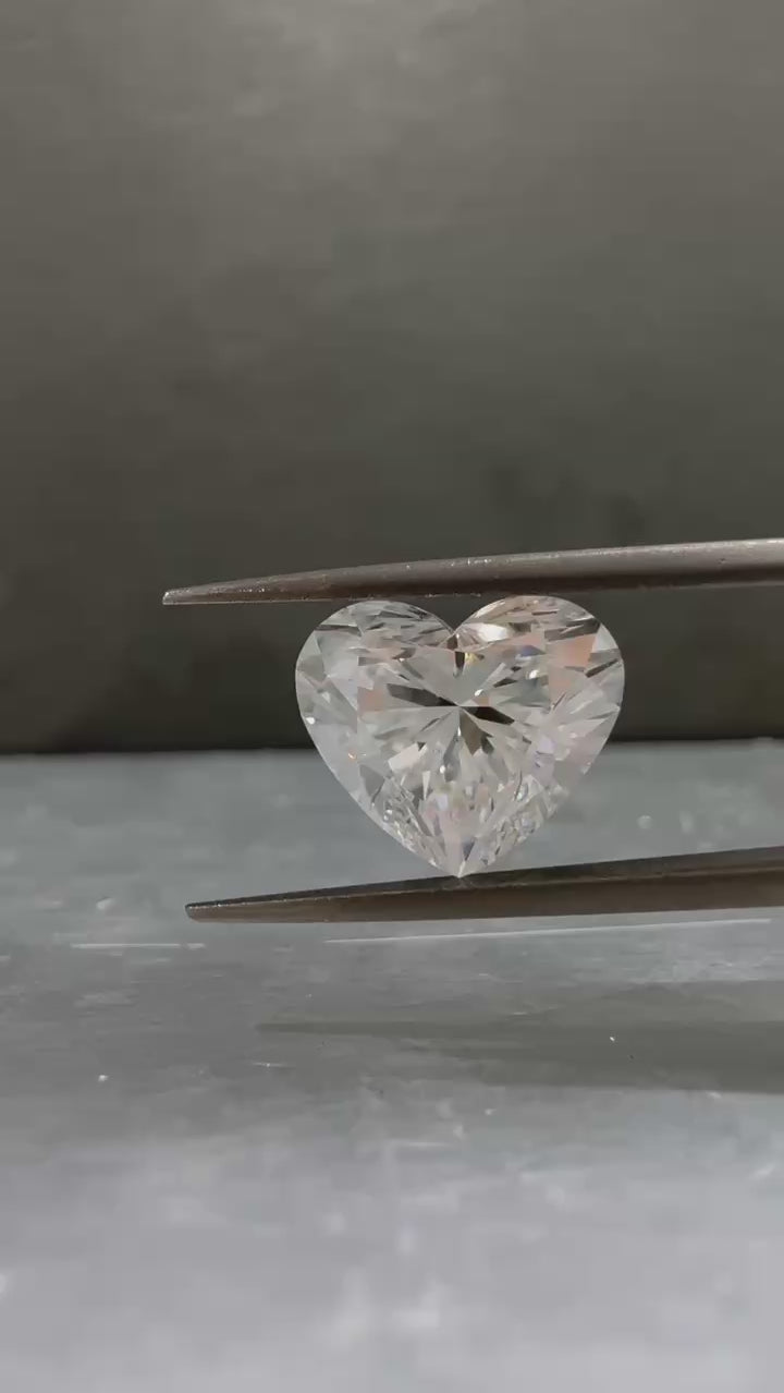 Lab Grown Diamond HEART F Carat 2.05